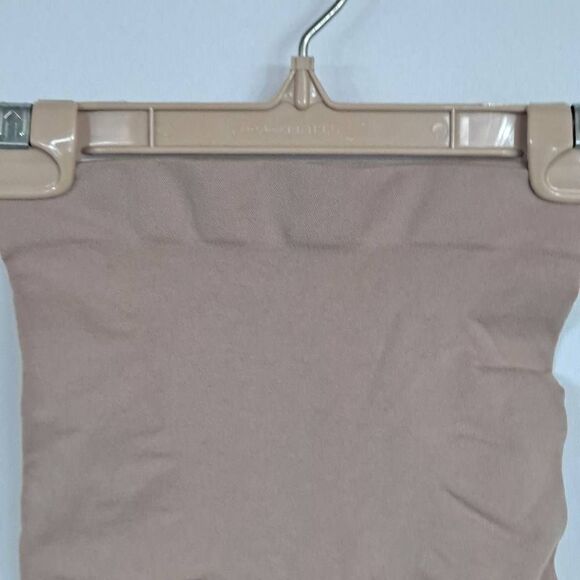 Skims Sculpting shapewear bottom Nwot - Picture 2 of 7